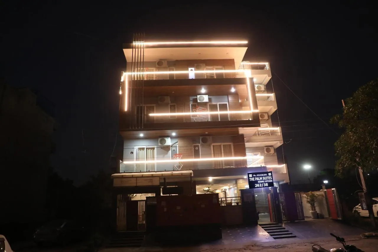The Palm Suites - Medicity Gurgaon 3*,