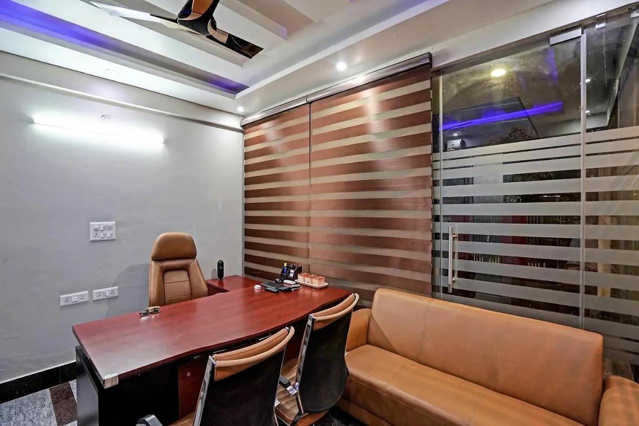 The Palm Suites - Medicity Gurgaon 3*,  India