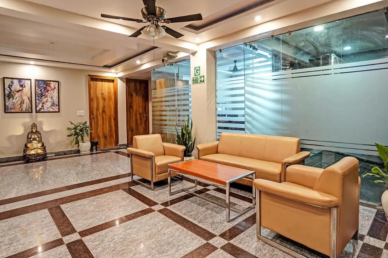 The Palm Suites - Medicity Gurgaon Guest house